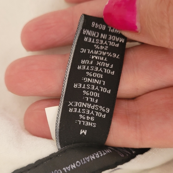 **SALE- ENDS CYBER MONDAY** INC Hooded VELVET PUFFER COAT WITH FAUX FUR - Picture 9 of 10